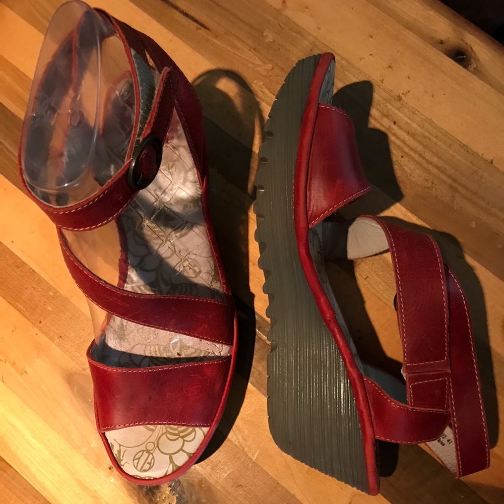 Fly London Sandals